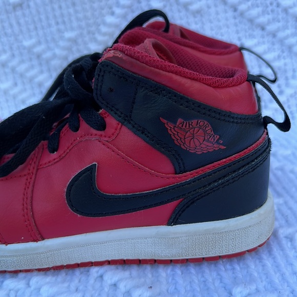 Air Jordan 1 Mid Reverse Bred Nike size 1Y - Picture 5 of 14